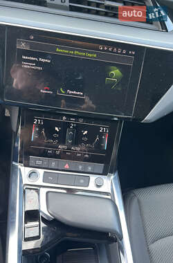Внедорожник / Кроссовер Audi e-tron 2020 в 