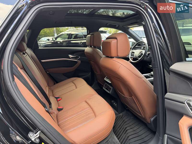 Внедорожник / Кроссовер Audi e-tron 2019 в Одессе фото 14 Внедорожник / Кроссовер Audi e-tron 2019 в Одессе