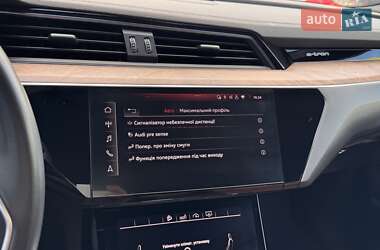 Внедорожник / Кроссовер Audi e-tron 2019 в 
