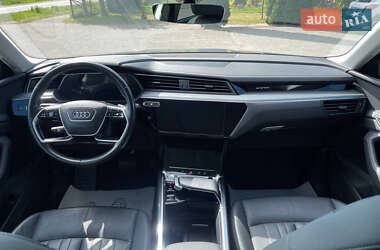 Внедорожник / Кроссовер Audi e-tron 2019 в 
