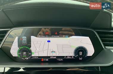 Позашляховик / Кросовер Audi e-tron 2020 в 