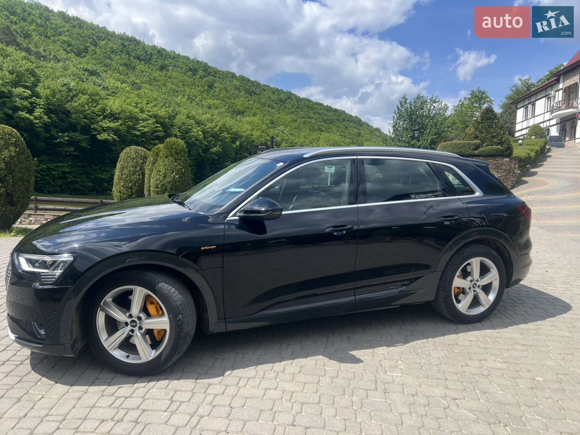 2022 Audi e-tron - мініатюра 10