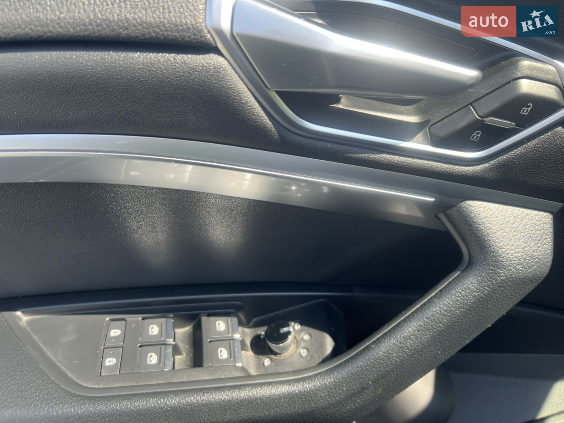 2022 Audi e-tron - мініатюра 16