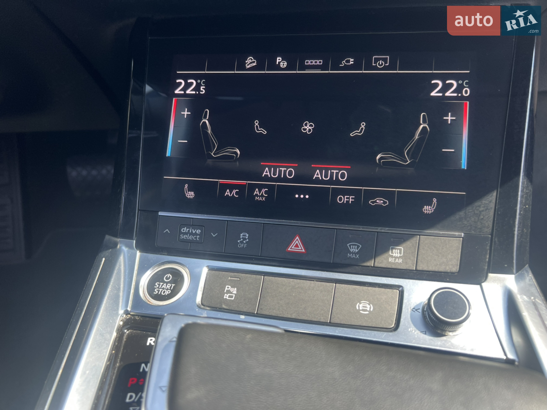 2022 Audi e-tron - мініатюра 24