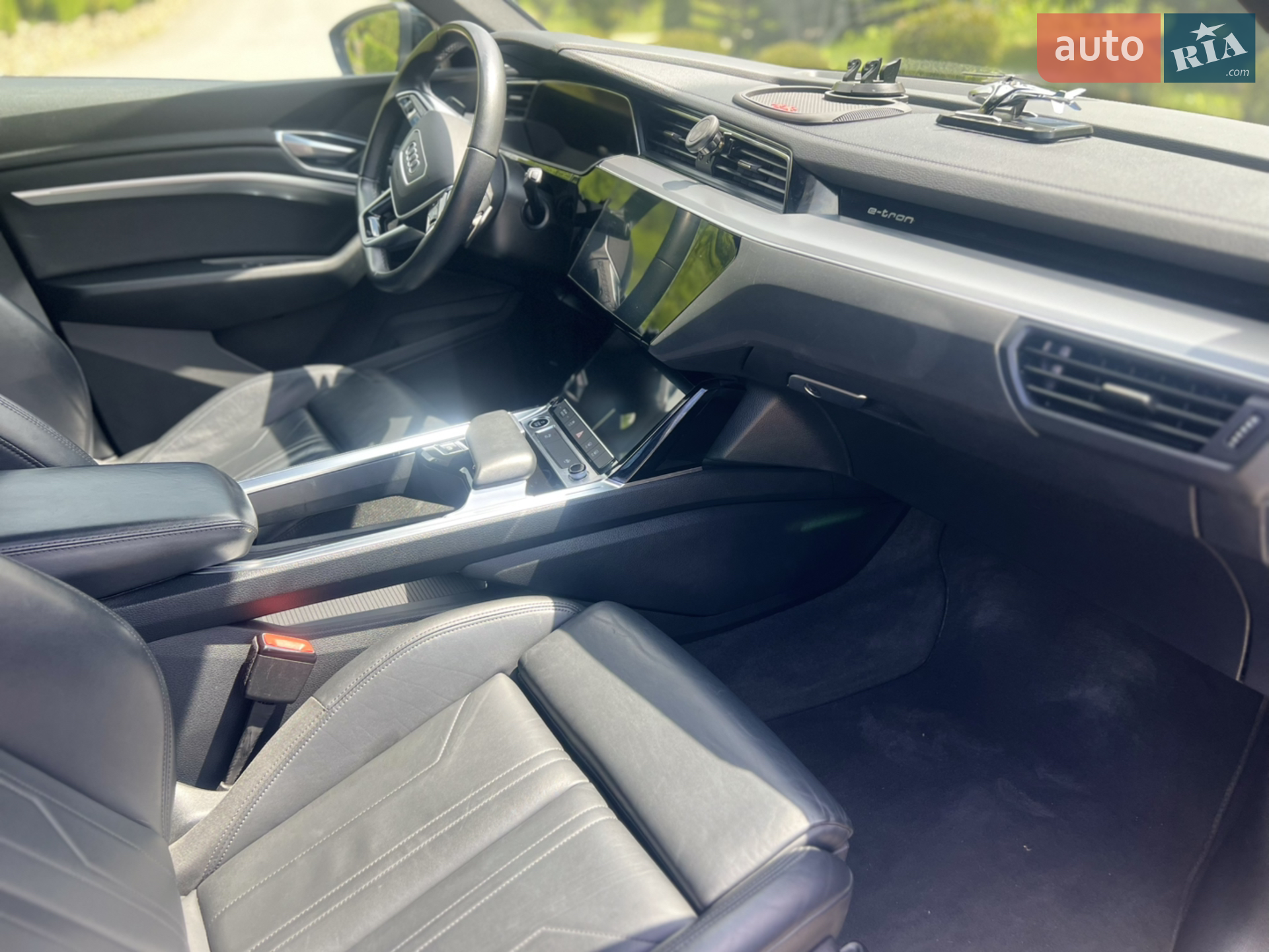 2022 Audi e-tron - мініатюра 26