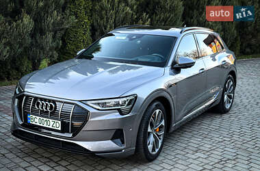 Внедорожник / Кроссовер Audi e-tron 2021 в 