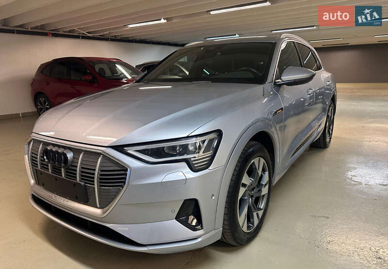 Audi e-tron 2021