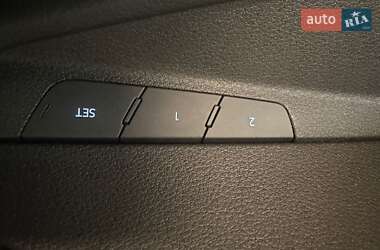 Внедорожник / Кроссовер Audi e-tron 2021 в 