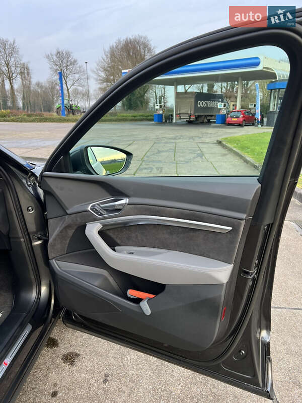 Внедорожник / Кроссовер Audi e-tron 2020 в Виннице