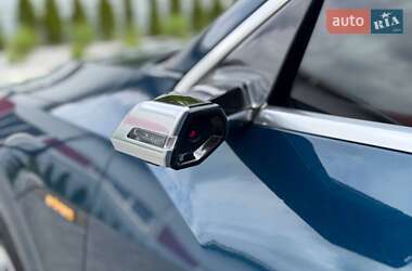 Внедорожник / Кроссовер Audi e-tron 2019 в 