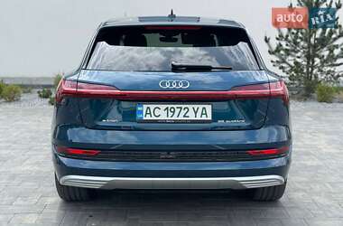 Внедорожник / Кроссовер Audi e-tron 2019 в 