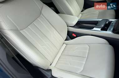 Внедорожник / Кроссовер Audi e-tron 2019 в 