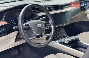 Внедорожник / Кроссовер Audi e-tron 2019 в 