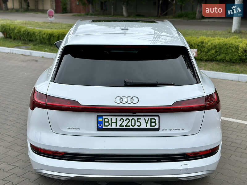 Внедорожник / Кроссовер Audi e-tron 2019 в Одессе