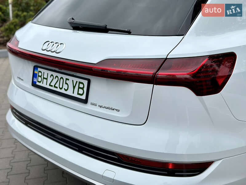 Внедорожник / Кроссовер Audi e-tron 2019 в Одессе