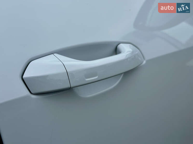 Внедорожник / Кроссовер Audi e-tron 2019 в Одессе