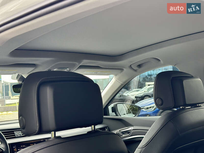 Внедорожник / Кроссовер Audi e-tron 2019 в Одессе