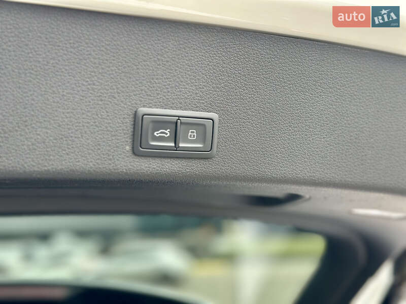 Внедорожник / Кроссовер Audi e-tron 2019 в Одессе