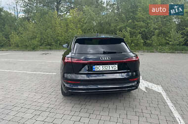 Внедорожник / Кроссовер Audi e-tron 2020 в 