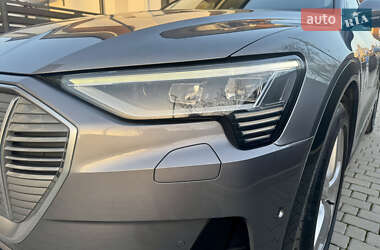 Внедорожник / Кроссовер Audi e-tron 2020 в 