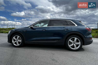 Внедорожник / Кроссовер Audi e-tron 2021 в 