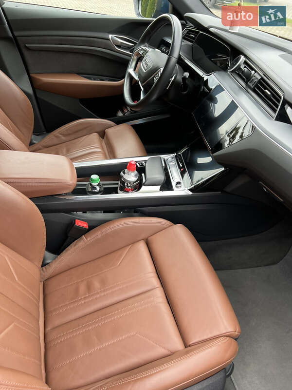 Внедорожник / Кроссовер Audi e-tron 2019 в Львове фото 13 Внедорожник / Кроссовер Audi e-tron 2019 в Львове