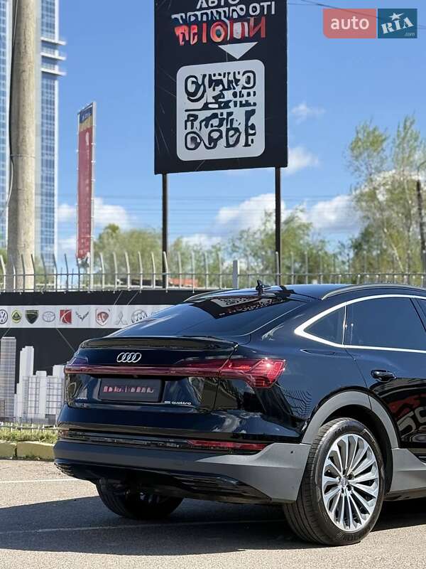 Внедорожник / Кроссовер Audi e-tron 2020 в Киеве