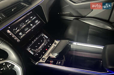 Внедорожник / Кроссовер Audi e-tron 2020 в 