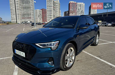 Внедорожник / Кроссовер Audi e-tron 2019 в 