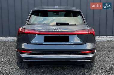 Внедорожник / Кроссовер Audi e-tron 2019 в 