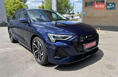 Внедорожник / Кроссовер Audi e-tron 2022 в Киеве