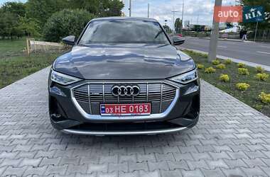 Внедорожник / Кроссовер Audi e-tron 2021 в 