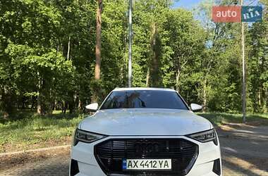 Audi e-tron 2022