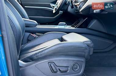 Внедорожник / Кроссовер Audi e-tron 2019 в 