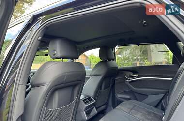 Внедорожник / Кроссовер Audi e-tron 2019 в 