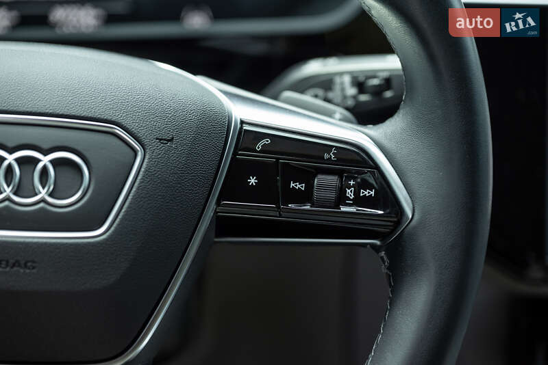 Внедорожник / Кроссовер Audi e-tron 2022 в Ивано-Франковске