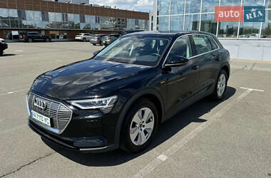 Позашляховик / Кросовер Audi e-tron 2022 в Києві