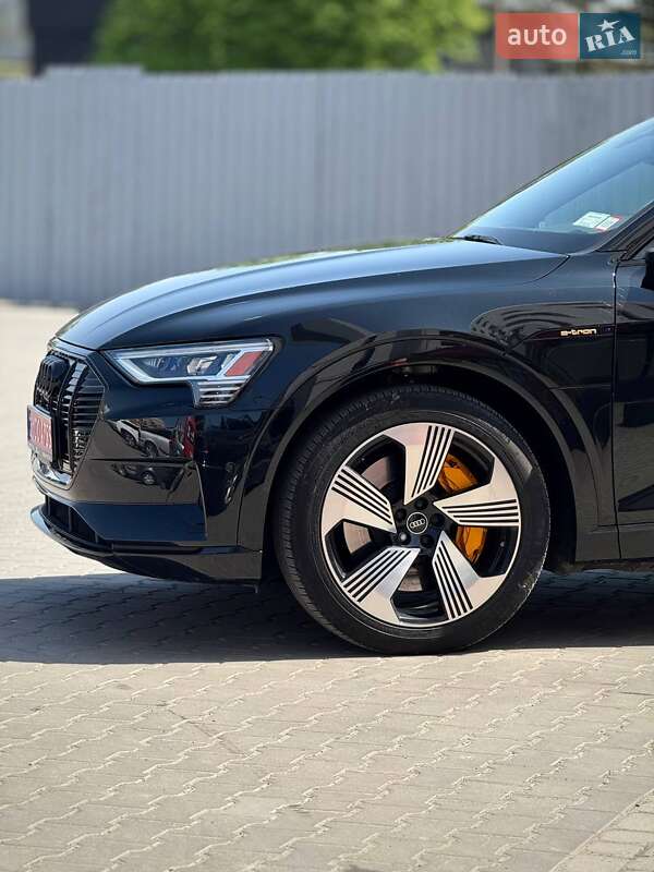 Внедорожник / Кроссовер Audi e-tron 2021 в Черновцах