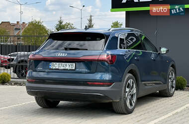 Внедорожник / Кроссовер Audi e-tron 2020 в 
