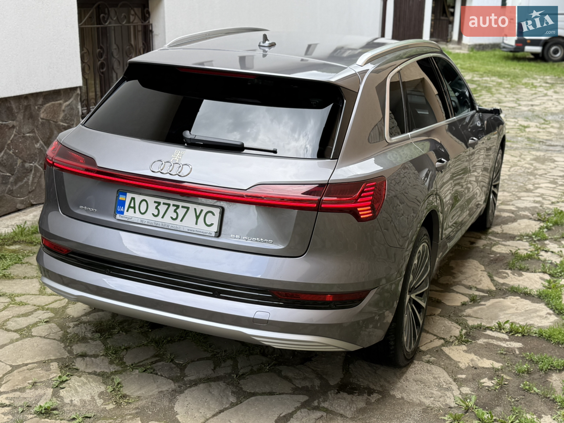 2019 Audi e-tron - мініатюра 9