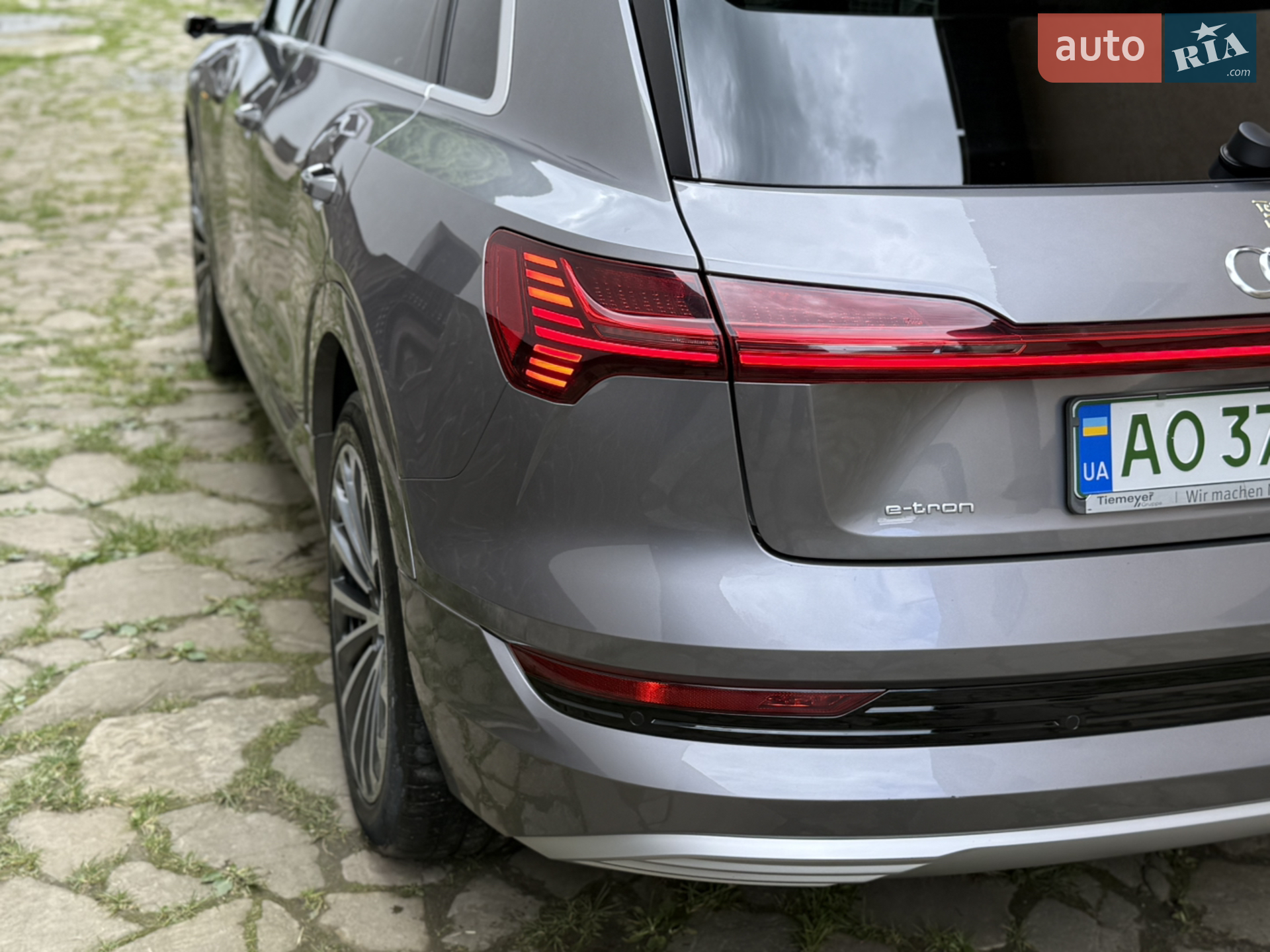 2019 Audi e-tron - мініатюра 21