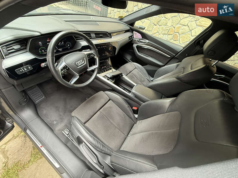 Внедорожник / Кроссовер Audi e-tron 2019 в Тячеве