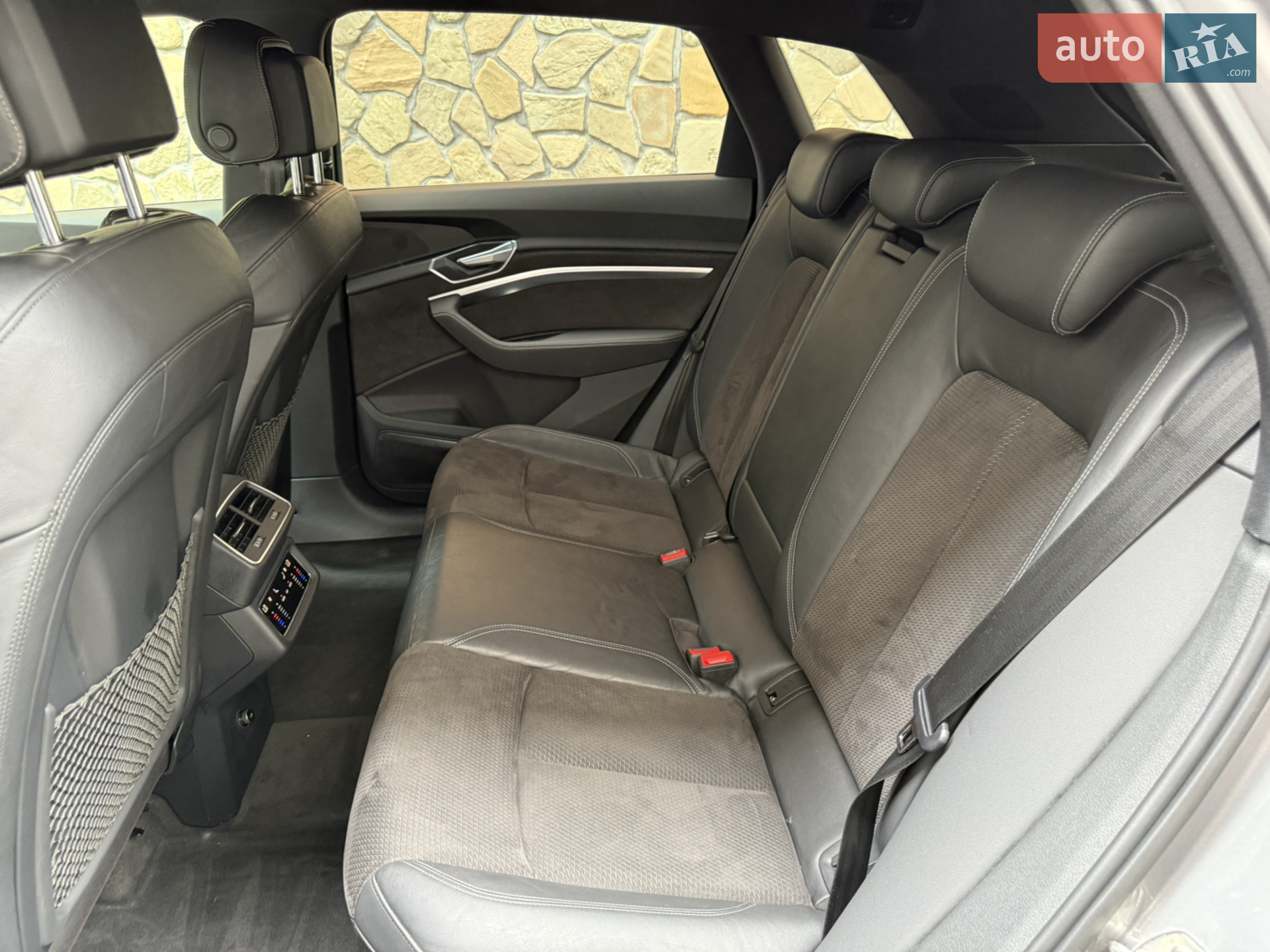 2019 Audi e-tron - мініатюра 52
