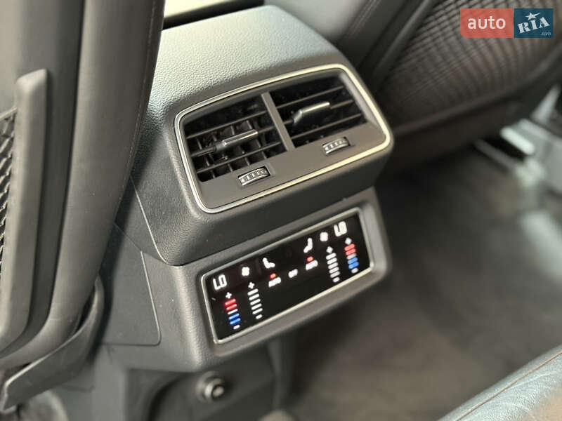 Внедорожник / Кроссовер Audi e-tron 2019 в Тячеве