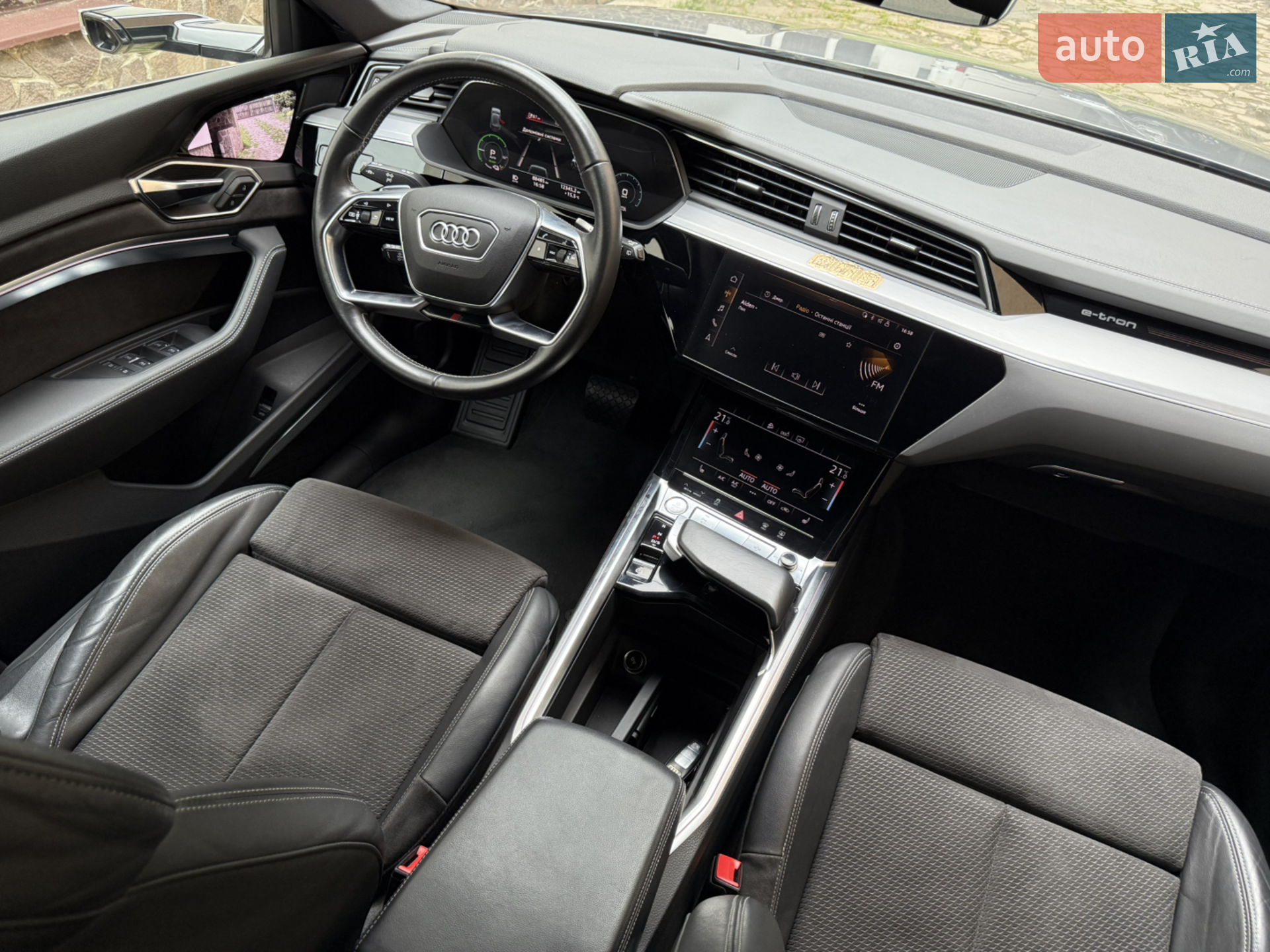2019 Audi e-tron - мініатюра 71