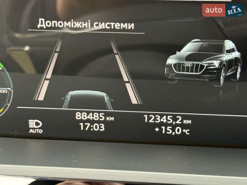Внедорожник / Кроссовер Audi e-tron 2019 в Тячеве