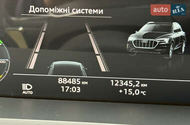 Внедорожник / Кроссовер Audi e-tron 2019 в 