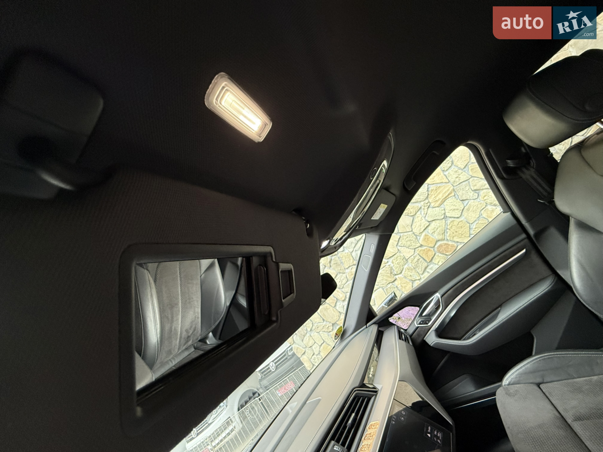 2019 Audi e-tron - мініатюра 106