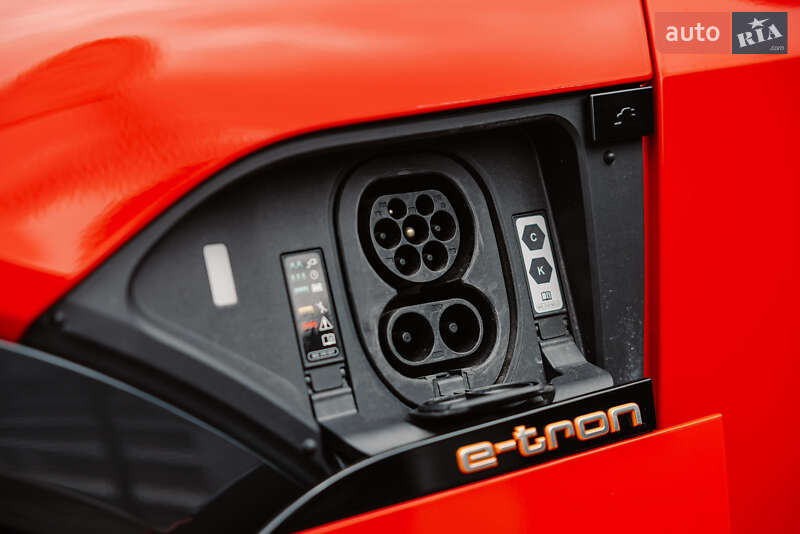 Внедорожник / Кроссовер Audi e-tron 2021 в Львове