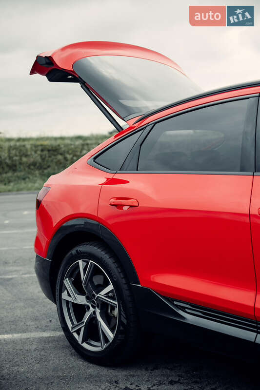Внедорожник / Кроссовер Audi e-tron 2021 в Львове